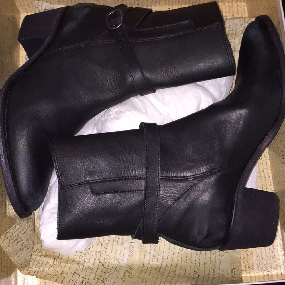 All Saints Buckle Jodphur Boot, UK 40